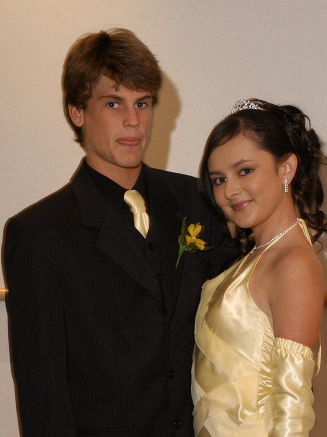 MAY 28, 2005: Reporter: Jasmine Griffiths. Hillcrest Christian College formal at the Crowne Plaza, Surfers Paradise. Nick Richards and Melissa Wells both 17 years. PicFiona/Harding