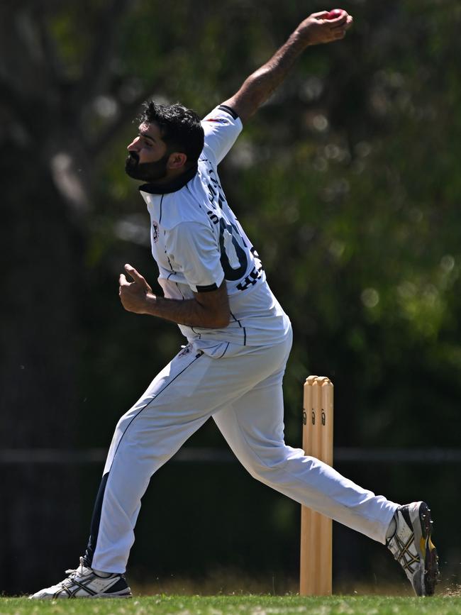 Shakeel Ahmad in action for Haig Fawkner. Picture: Andy Brownbill