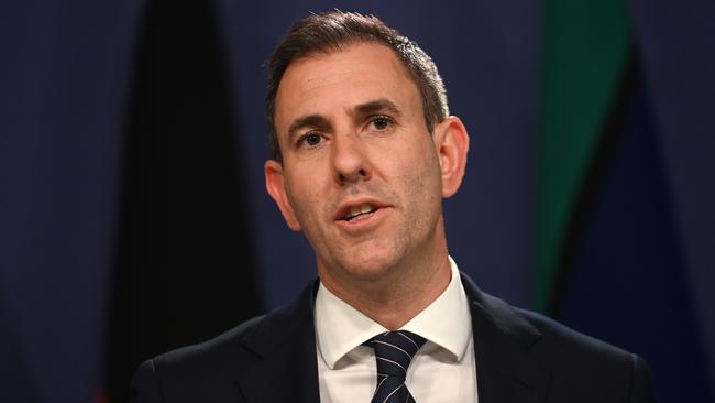 Jim Chalmers will say cash handouts ‘would have delivered a deeply damaging outcome for Australians and for their economy’. Picture: Jeremy Piper