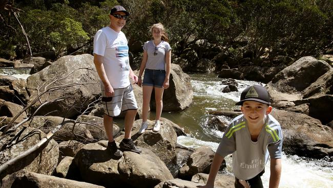 Craig Streater, daughter Chloe, 13, and son Max, 10, enjoy the sunshine and scenery at Bents Basin on Wednesday morning. Picture: Carmela Roche