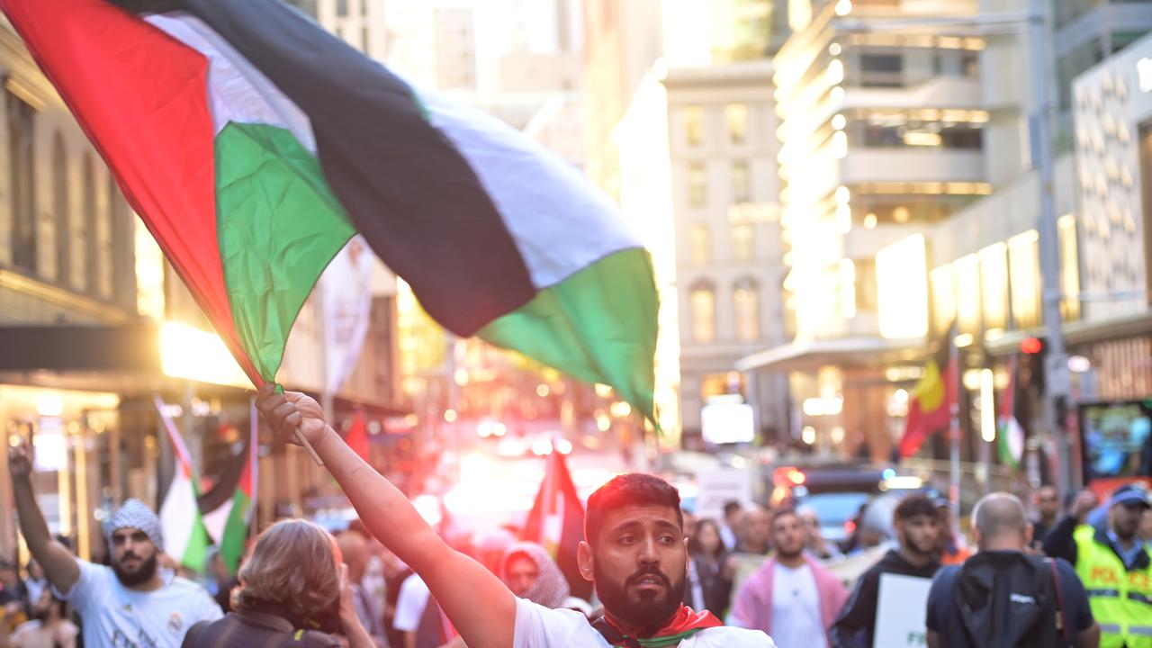 Hundreds of Palestine supporters rallied in Sydney on Monday night following the outbreak of war between Israel and Palestine. Picture: NCA NewsWire / Jeremy Piper