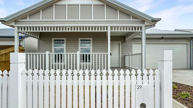 A Victorian home being offered by Resimax where tenants can turn rent into a deposit.