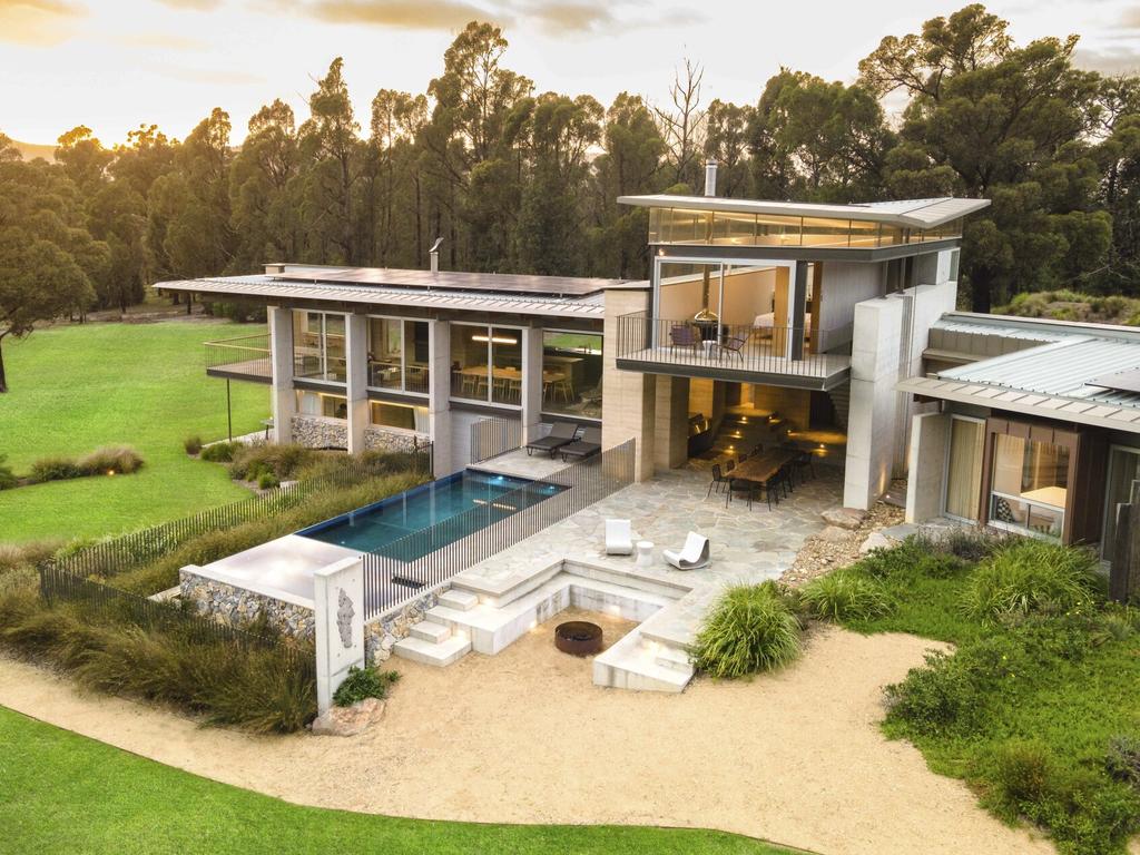 Stayz has just revealed the best holiday homes in Australia for 2024 and there’s some spectacular homes on the top 10 list including this Kangaroo Valley property called ‘Robinson’s Run’.