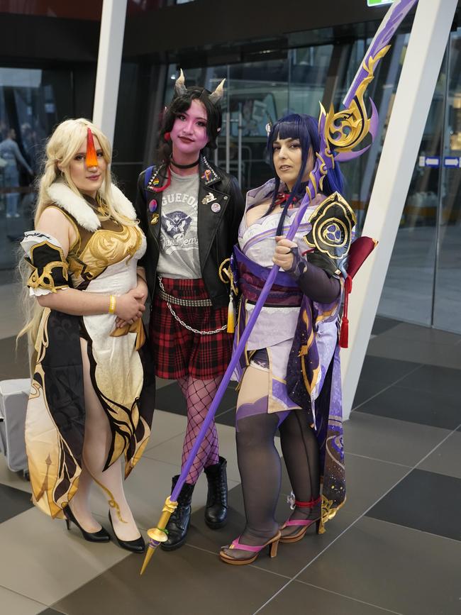 OZ Comic-Con Gallery. OZ comic at Melbourne Exhibition and Convention Centre. Elyssa, Em and Zara . Picture: Valeriu Campan