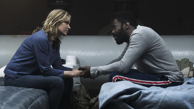 Madison Clark (Kim Dickens) and Victor Strand (Colman Domingo) have a powerful relationship.