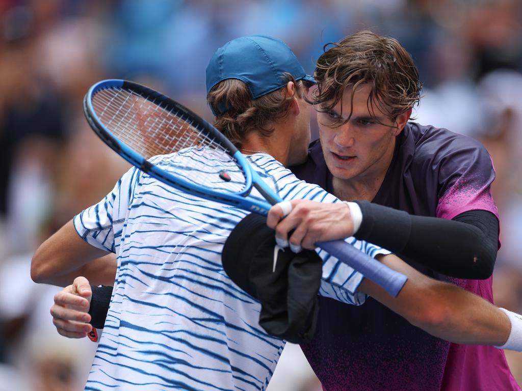 NEW YORK, NEW YORK - SEPTEMBER 04: Jack Draper of Great Britain hugs after defeating Alex de Minaur of Australia during their Men's Singles Quarterfinal match on Day Ten of the 2024 US Open at USTA Billie Jean King National Tennis Center on September 04, 2024 in the Flushing neighbourhood of the Queens borough of New York City. (Photo by Sarah Stier/Getty Images)