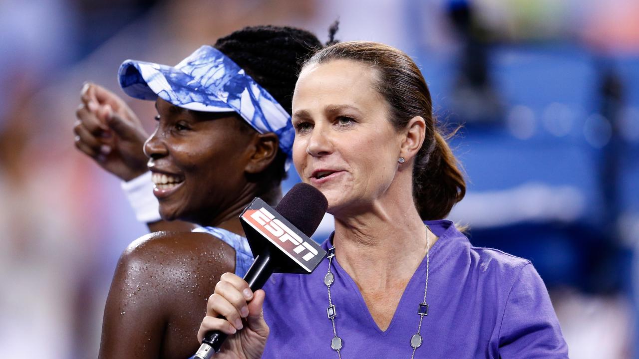 Pam Shriver at the US Open next to Venus Williams. Photo by Julian Finney/Getty Images.