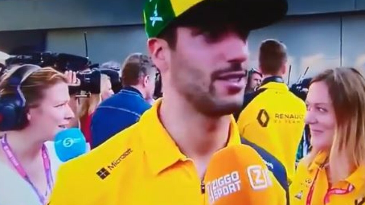F1 Australian Prix Ricciardo reporter take down, video