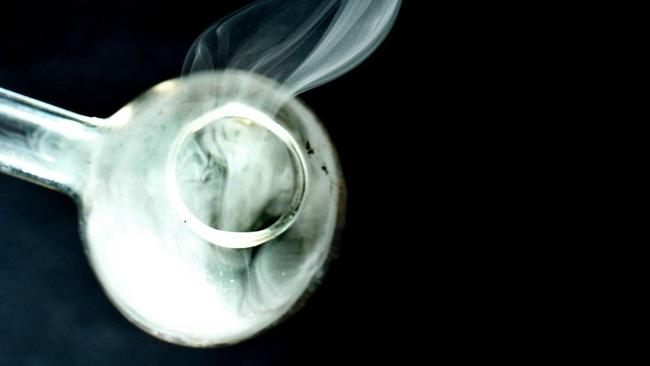 ‘Persistent’ drug trafficker faces court after selling ice for 14 months