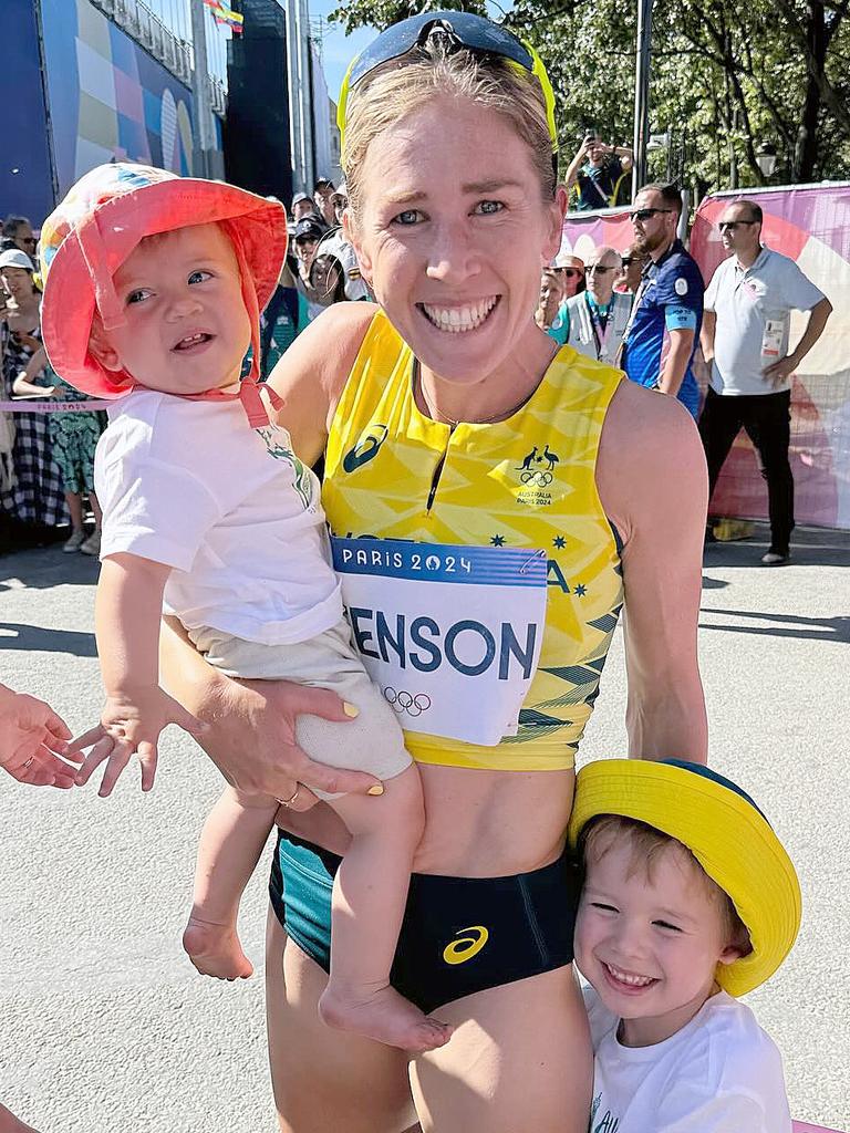 Australian marathon runner Jessica Stenson with kids Billy 4 and Ellie 11 months. Picture: Instagram/@dylanstenson