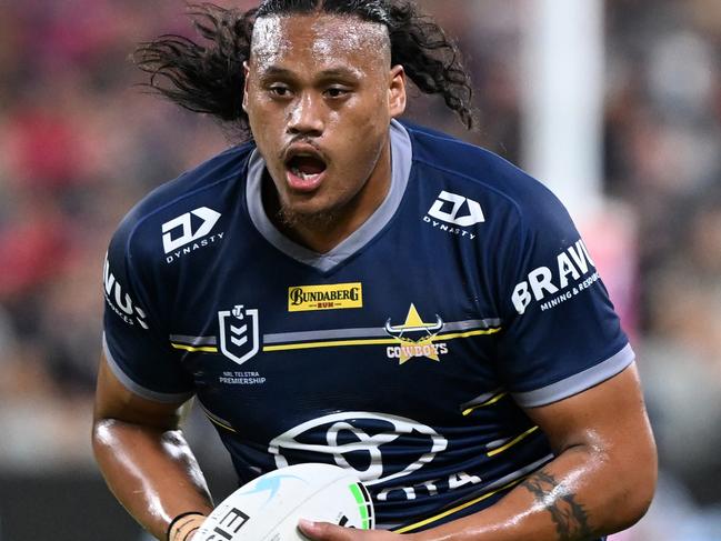 TOWNSVILLE, AUSTRALIA - SEPTEMBER 23: Luciano Leilua of the Cowboys runs the ball during the NRL Preliminary Final match between the North Queensland Cowboys and the Parramatta Eels at Queensland Country Bank Stadium on September 23, 2022 in Townsville, Australia. (Photo by Bradley Kanaris/Getty Images)