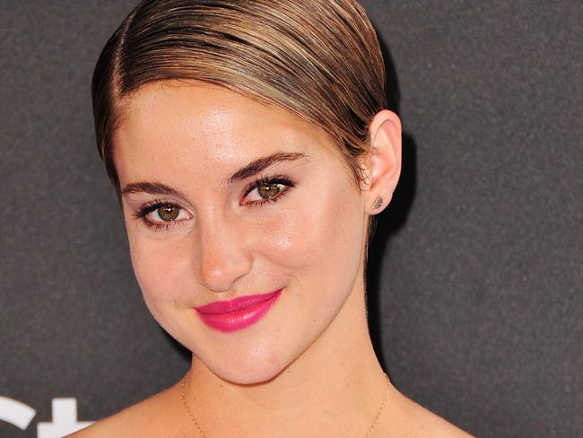 NEW YORK, NY - JUNE 02: Actress Shailene Woodley attends "The Fault In Our Stars" premiere at Ziegfeld Theater on June 2, 2014 in New York City. Stephen Lovekin/Getty Images/AFP == FOR NEWSPAPERS, INTERNET, TELCOS & TELEVISION USE ONLY ==