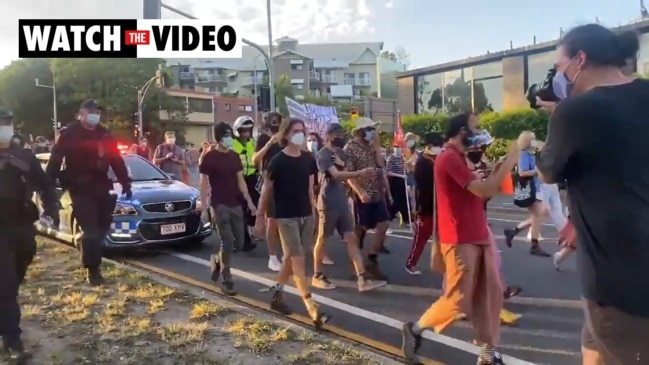 Refugee protest at Brisbane's Kangaroo Point