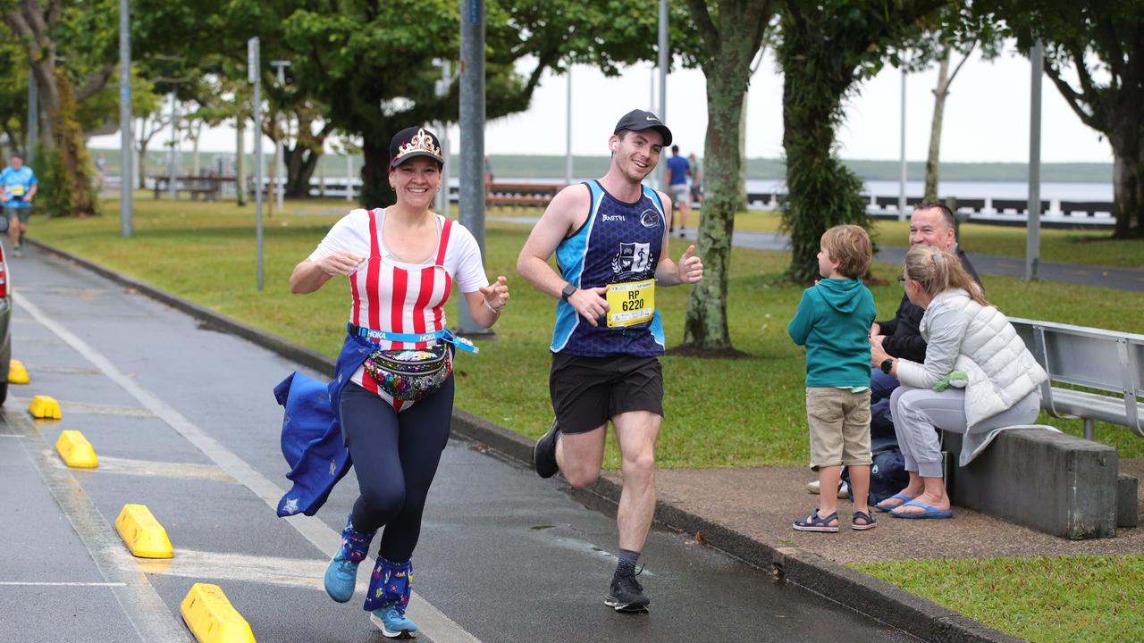 Gallery Cairns Marathon At Cairns Esplanade The Cairns Post 