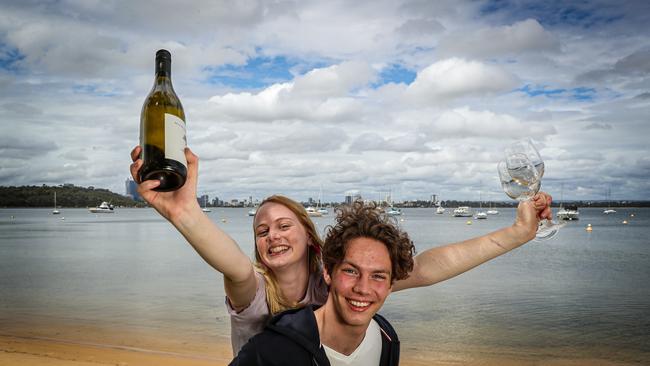 13/11/2020 Emmanuelle Lamond and Rynhardt Dohse atMatilda Bay are happy about the opening of the borders. Pic Colin Murty The Australian