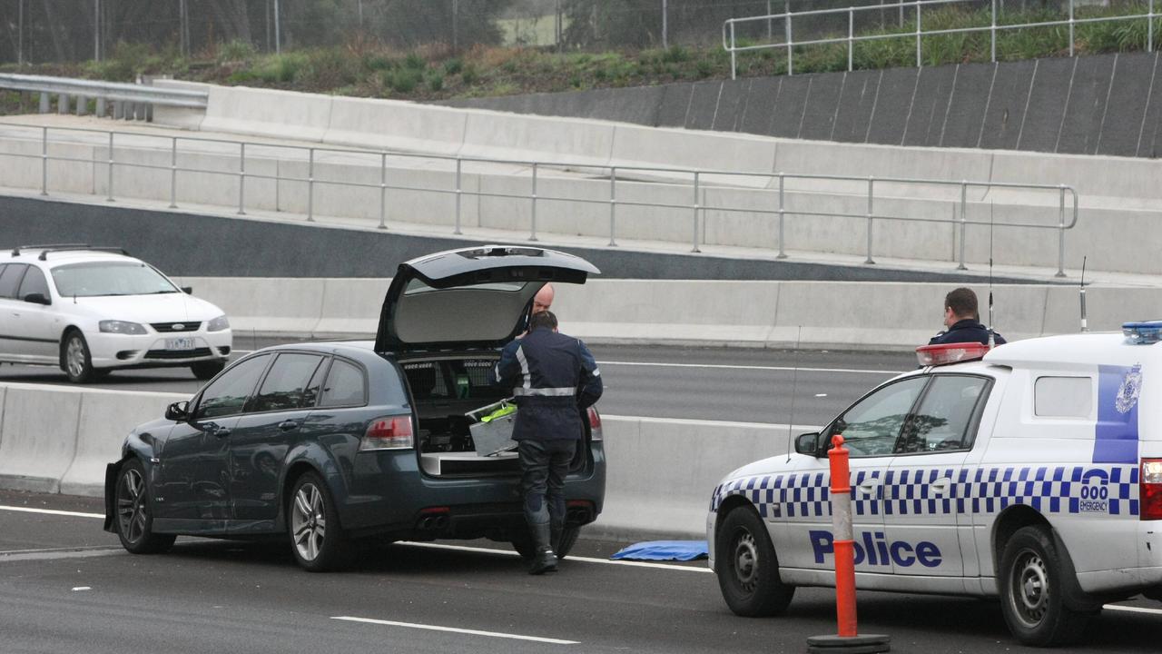 Push for 40km/h speed limit to protect roadside helpers Herald Sun