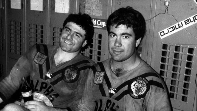 Ben Elias, left, with the late Scott Gale relaxing after the Balmain v Souths match. Pic Peter Kurnik. Rugby League Historical