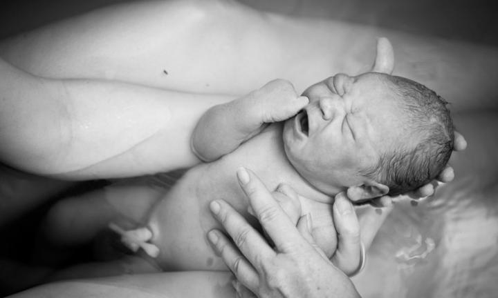 What you need to know about giving birth in water