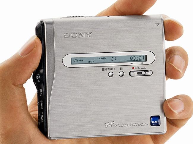 27/05/2004. Sony Hi-MD MiniDisc MZNH600 music player.