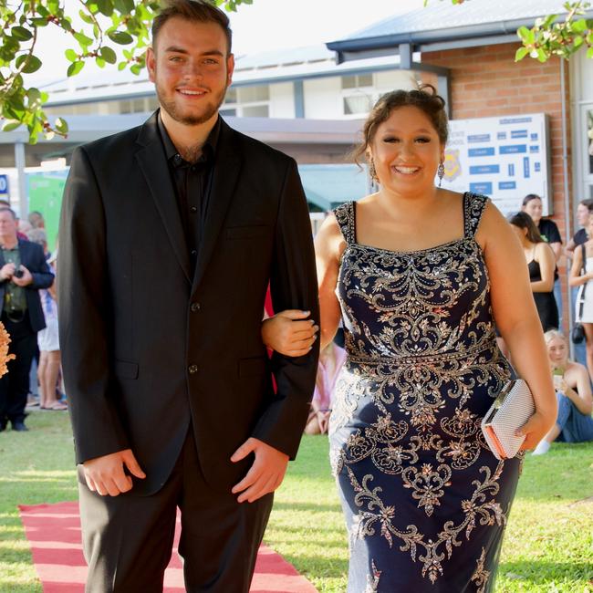 Blake Clark and Jada Kelly at the Bowen State High School Year 12 Formal held on Friday, November 18, 2022.