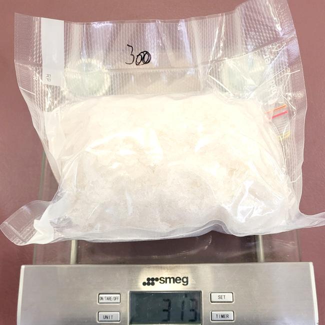 Police have charged a man with 18 drug-related offences, including trafficking. Detectives investigating methylamphetamine supply on the Sunshine Coast monitored and followed a vehicle of interest yesterday from the Sunshine Coast to Brisbane with police intercepting the car on Logan Road, Eight Mile Plains. A 33-year-old Golden Beach man was arrested and charged with 18 drug related offences including one count of trafficking dangerous drugs, six counts of supplying dangerous drugs and five counts of possessing dangerous drugs (methylamphetamine and cocaine) - Photo Supplied QLD Police