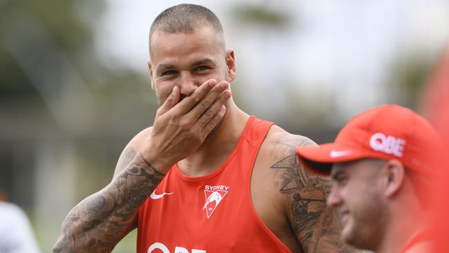 Sydney will be all smiles if it can get superstar Lance Franklin back to his best.