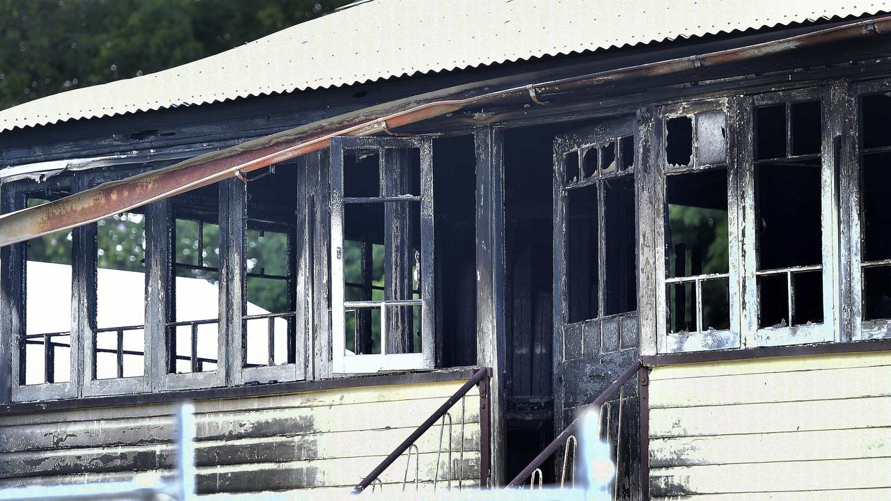 Fire crews have fought for more than half-an-hour to bring a house fire under control in the Townsville suburb of Hermit Park on Sunday night. PICTURE: MATT TAYLOR.