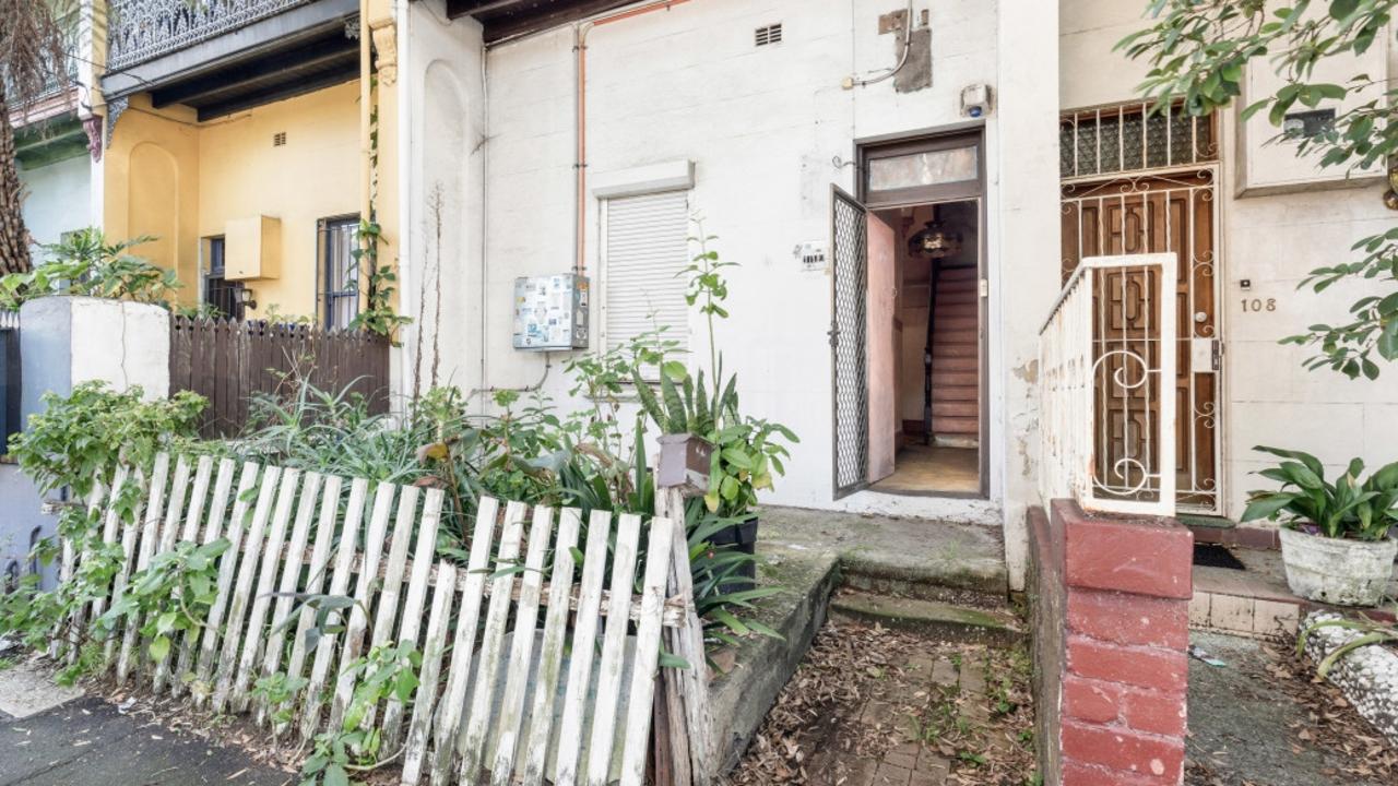 Step inside for your chance to experience 1880s slum living at its best.