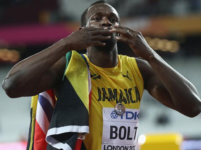 LONDON, ENGLAND - AUGUST 05:  Usain Bolt of Jamaica celebrates during a lap of honour following finishing in third place in the mens 100m final during day two of the 16th IAAF World Athletics Championships London 2017 at The London Stadium on August 5, 2017 in London, United Kingdom.  (Photo by Alexander Hassenstein/Getty Images for IAAF)