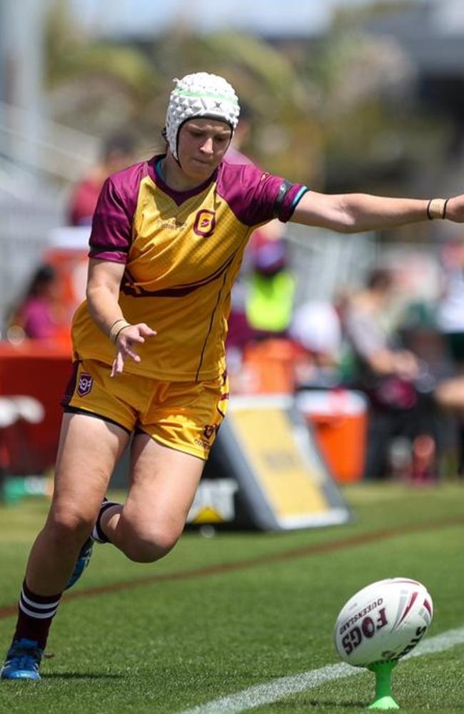 Bella kicking for goal: Pic courtesy of the QRL.