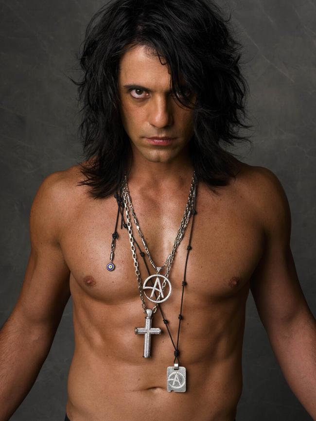 Magician Criss Angel, whom Madison would eventually date after nreaking it off with Hefner.