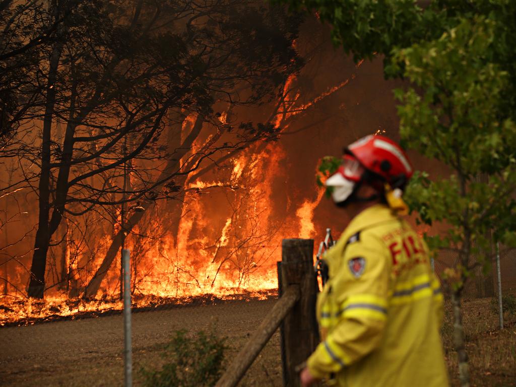 Fire fighters battle blazes on Mount Tootie Rd in Bilpin as emergence level fires are issued on 19th of December 2019. Picture: Adam Yip