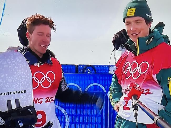 American snowboard legend Shaun White and Aussie half-pipe silver medallist Scotty James share a special moment on live TV.