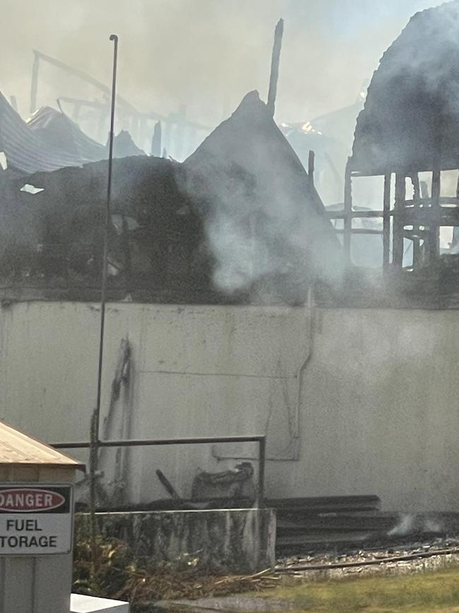 Bushfire at Rosebery that has caused damage to buildings. Picture: Helen Kempton