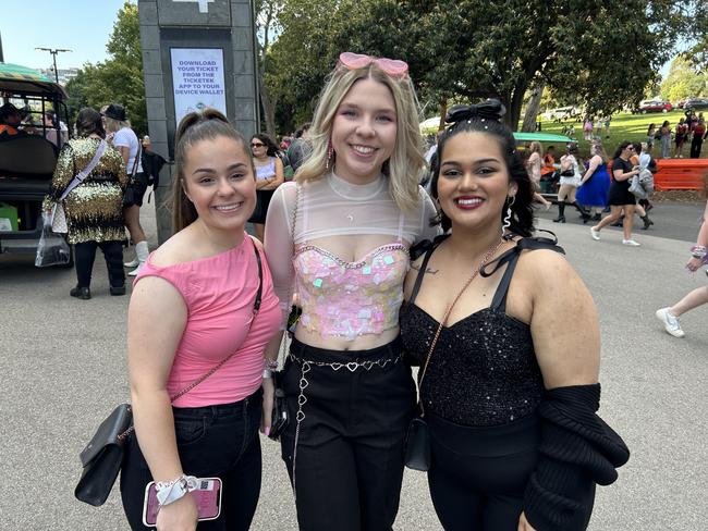 Emily Redzepovski, Chloe Burtonclay and Nikita Jacobs