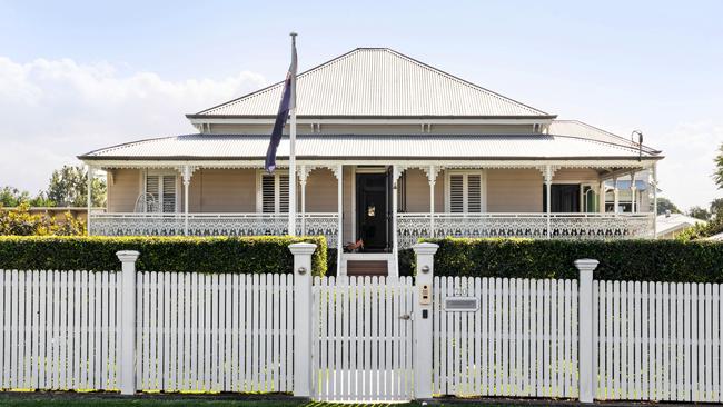 This property in Hendra sold for a new suburb record of $4.5m a whopping $300,000 above reserve