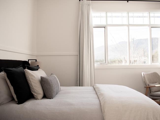 Walton House’s comfy bed which is adorned with fresh, crisp white linens. Picture Supplied Courtesy of Walton House