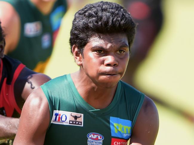 St Mary's v Tiwi Bombers Premier League action >>Saints' No.33 Maurice Rioli Jr in action