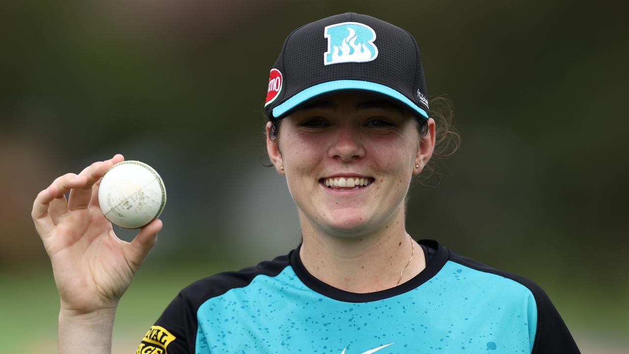 Teen prodigy’s wild WBBL feat… while her ‘friends are at schoolies’