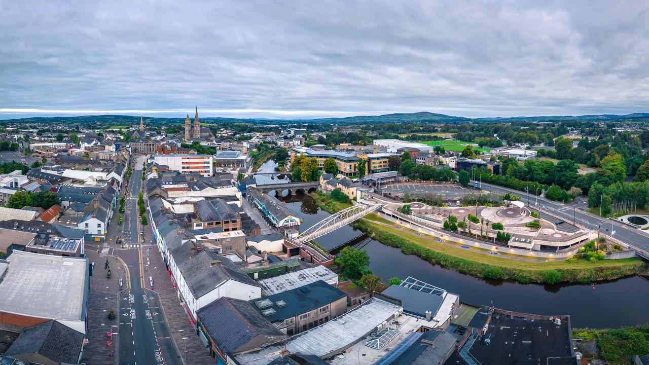 Mystery hum keeps small town up at night