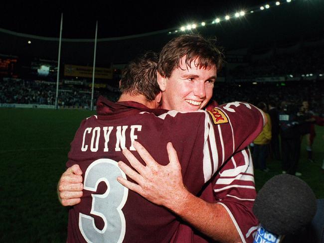 Mark Coyne (3) hugs Ben Ikin after game, New South Wales (NSW) v Queensland, State of Origin 1995.           Sport / Rugby League / Head / With Others