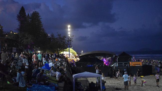 Thousands flooded Mooloolaba Beach to celebrate the end of 2022. Photo: Elizabeth Neil