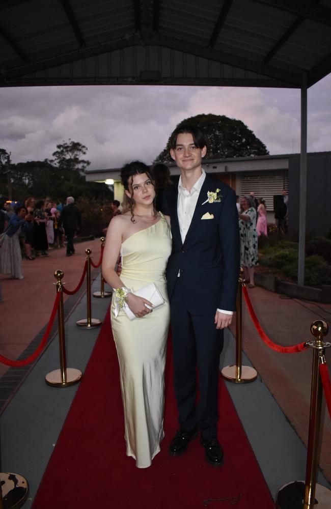 Students arrive at Noosa District State High School formal.