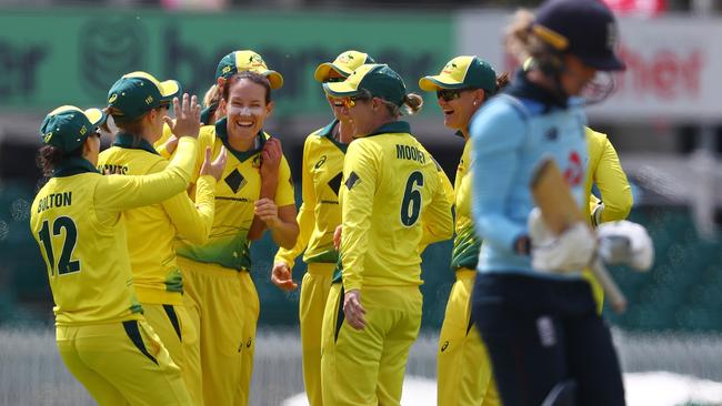 Megan Schutt removed the dangerous Sarah Taylor as Australia’s bowlers hit their straps.