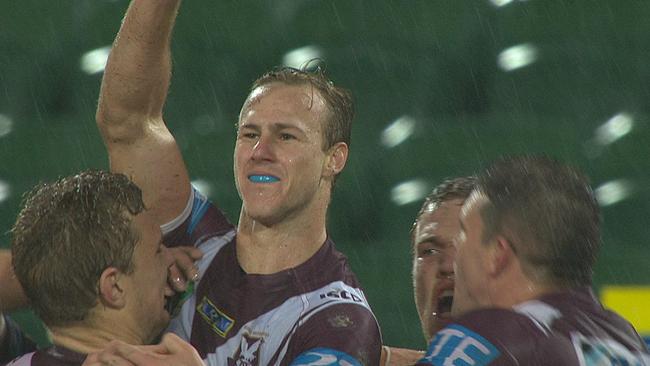 Daly Cherry-Evans kicks the winning field goal.