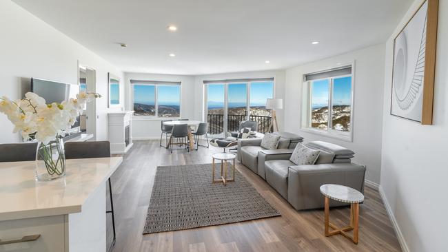 Right on the ski run in Mt Hotham is this two-bedroom, two-bathroom unit