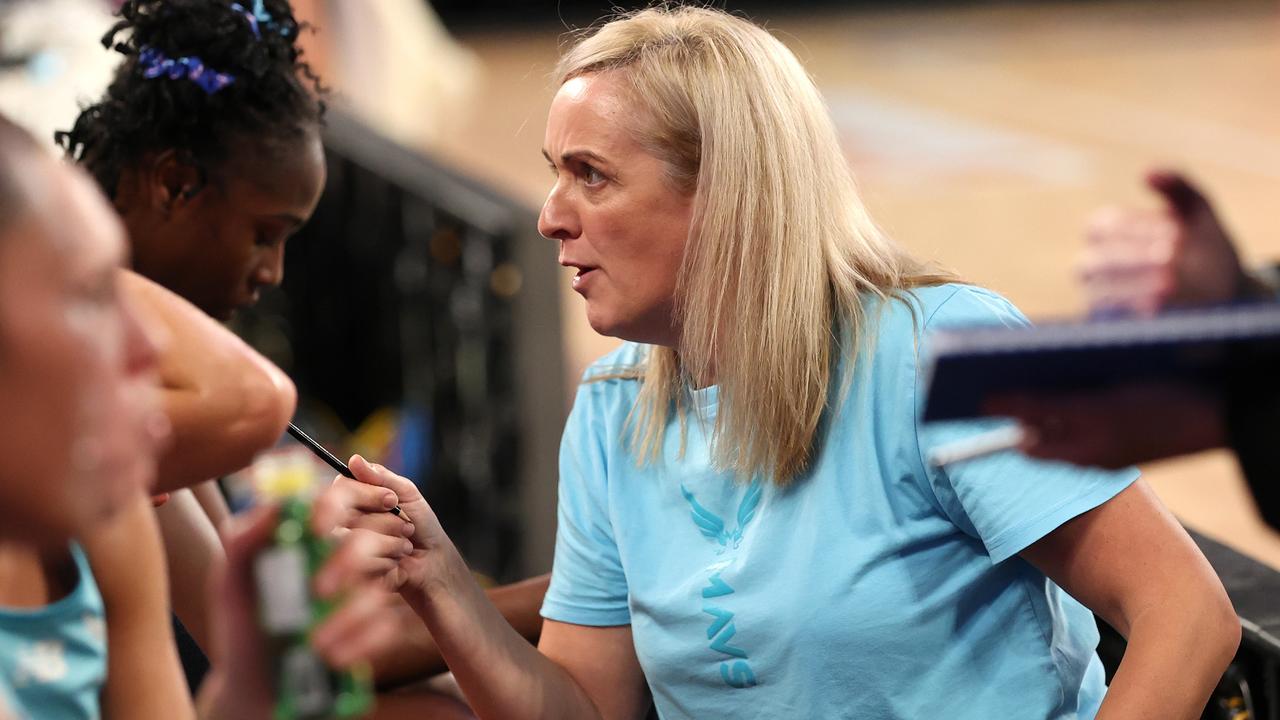 Tracey Neville, head coach of the Mavericks speaks to players during the round five Super Netball match between Melbourne Mavericks and Adelaide Thunderbirds. Photo: Getty Images