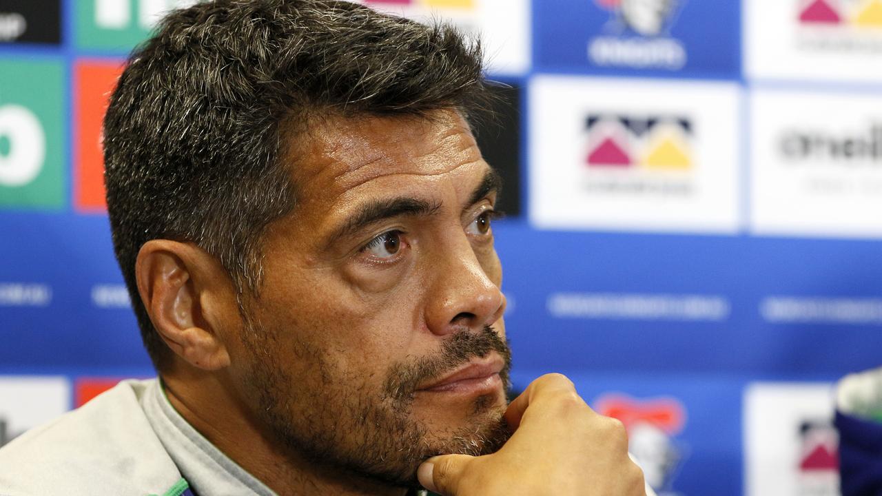 Warriors coach Stephen Kearney had to choose between staying with his family or returning with his NRL club to New Zealand.