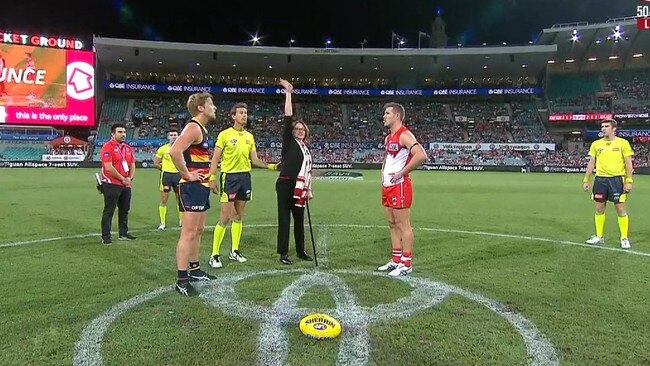 Cynthia Banham tosses the coin at the Sydney-Adelaide round 2 clash.