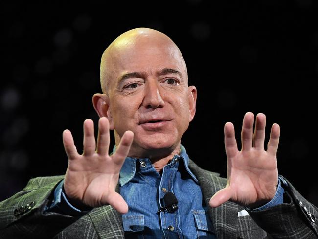 Amazon, founded by Jeff Bezos, has posted an ad that suggests a move into accepting cryptocurrencies.